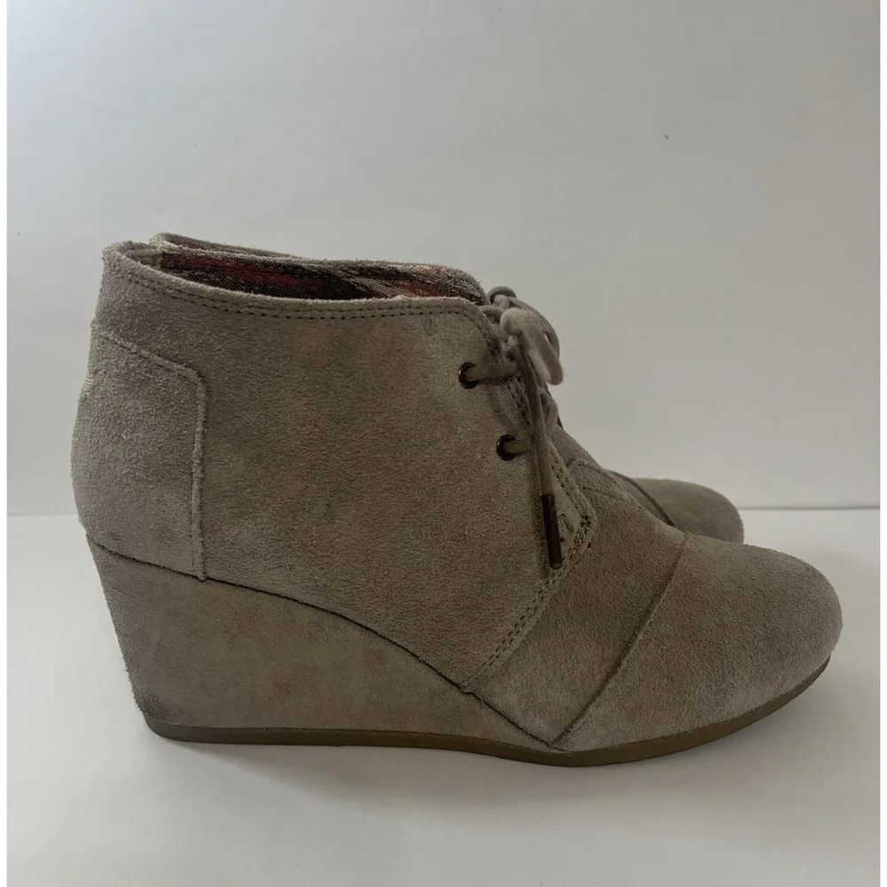 Toms Desert Wedge Womens Size 10 Tan Classic Walking Outdoor Suede Ankle Boots‎